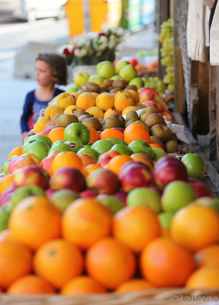 des fruits, de la couleur ...