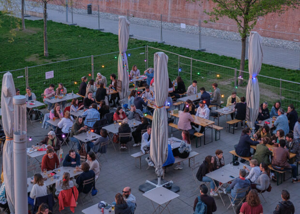 Soirée toulousaine sur les bords de la Garonne.